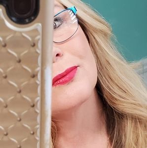 Meet your Posher, Florence